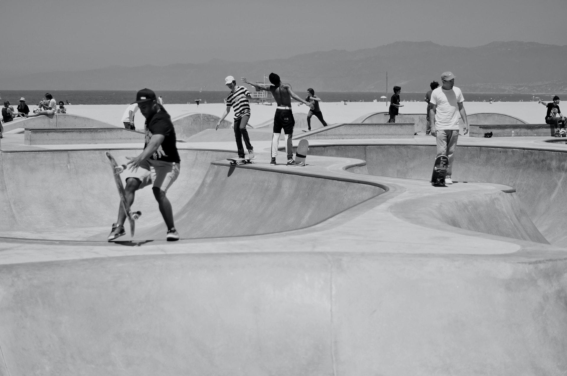 Skaters in Skatepark