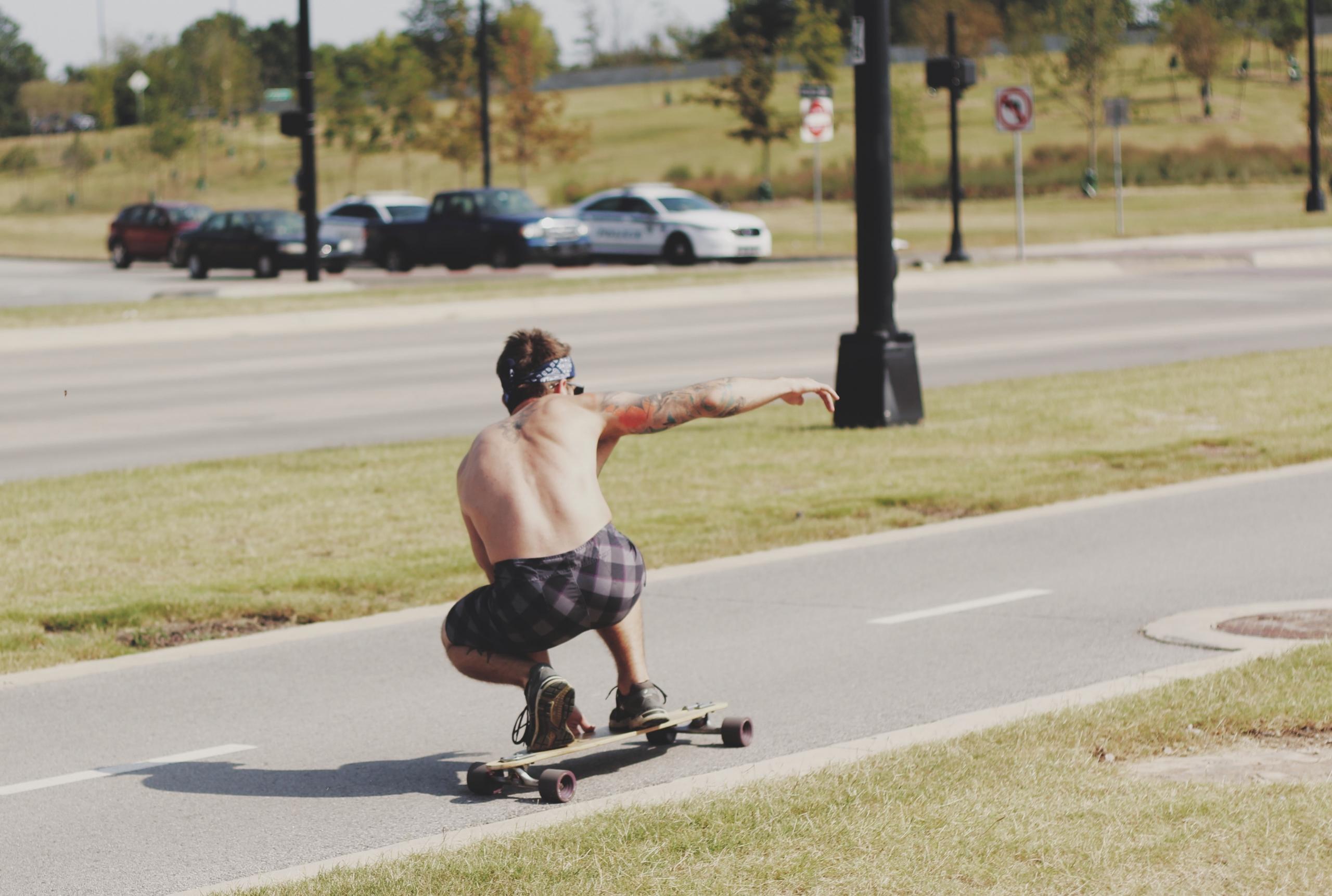 Man op longboard