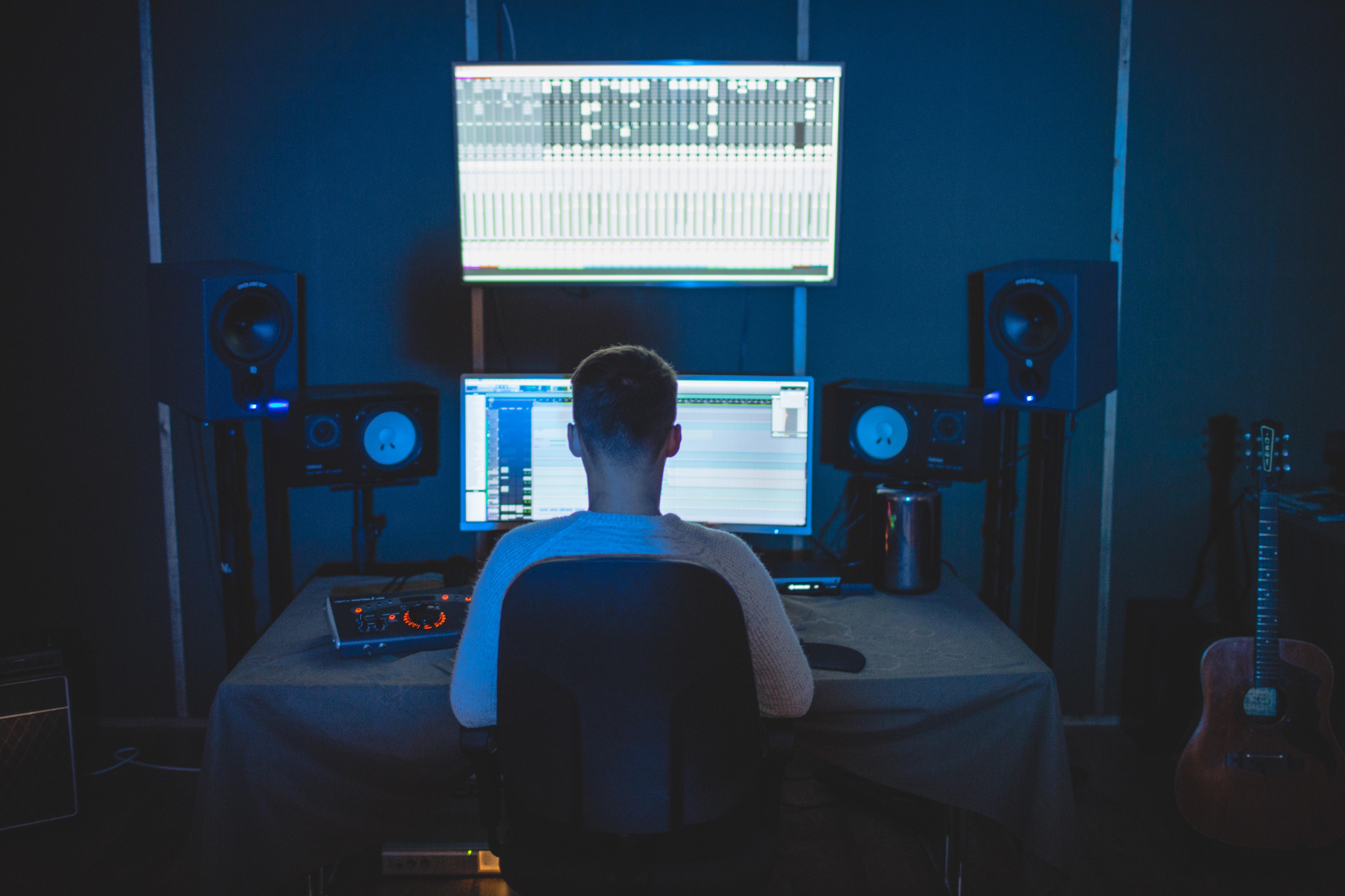 Muziek producent in studio