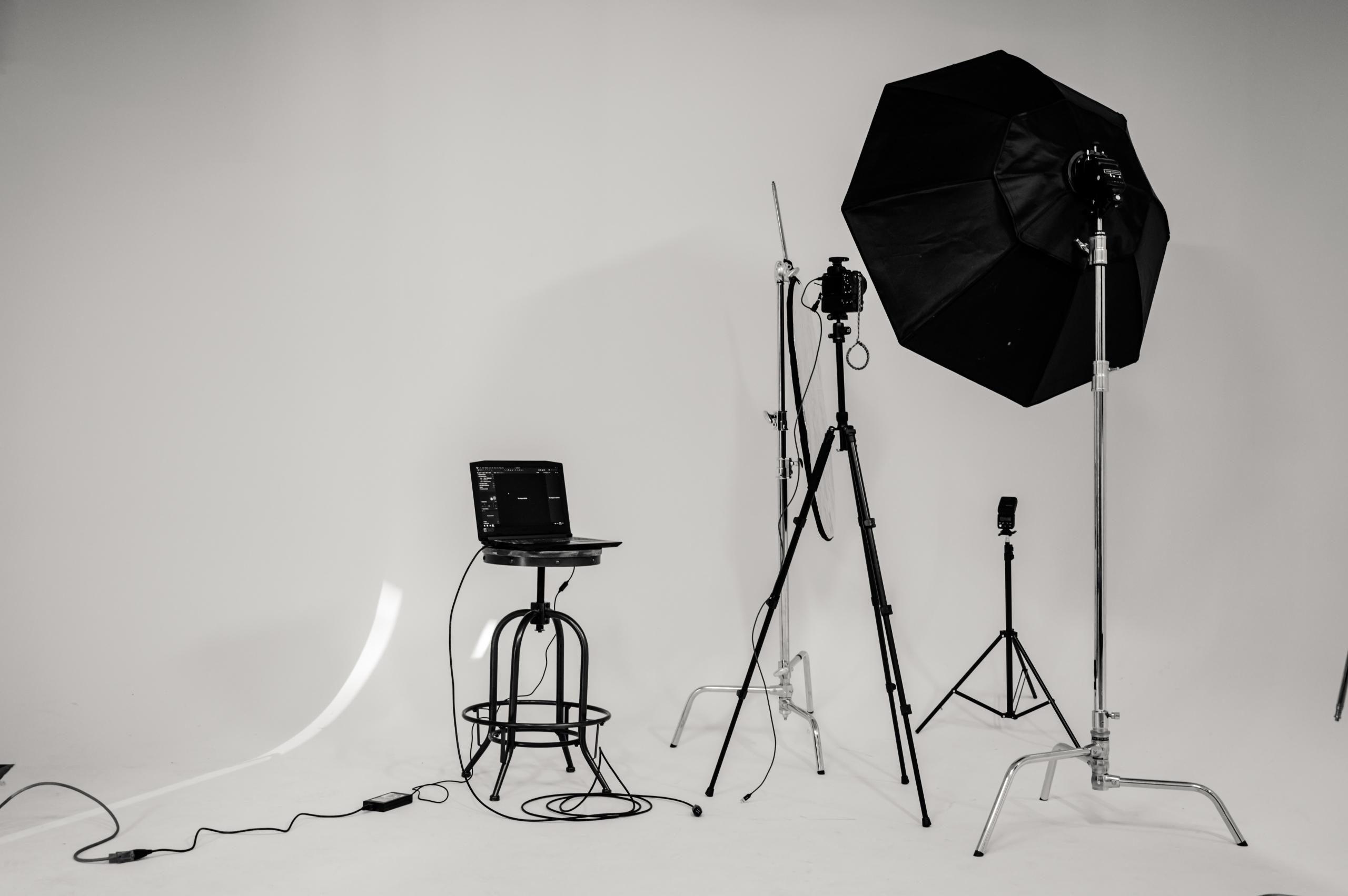 Fotostudio met apparatuur