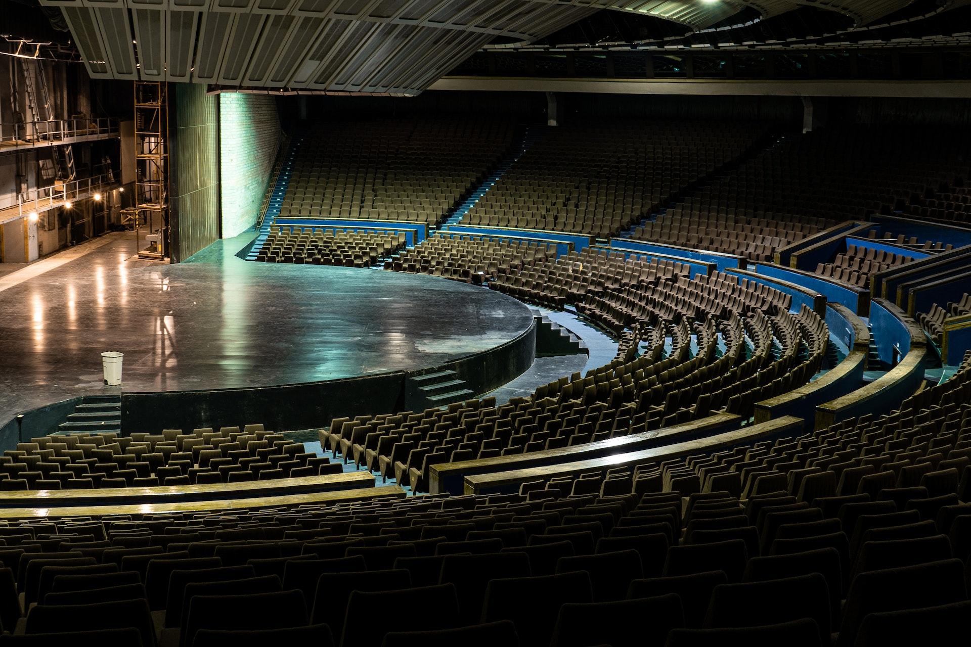 Podium voor theater voorstellingen