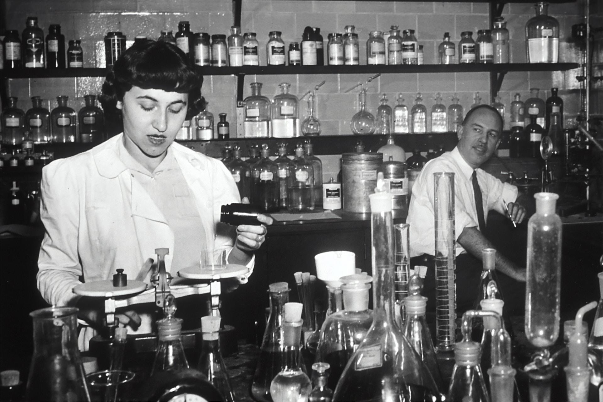 Wetenschappers in laboratorium