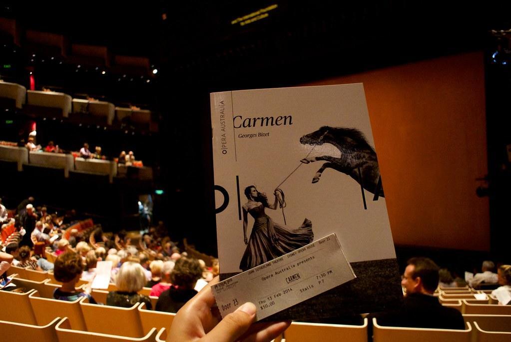 Als je operazanger wilt worden moet je beroemde opera's bezoeken