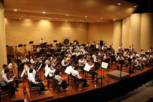 Où commencer le piano à Paris ?