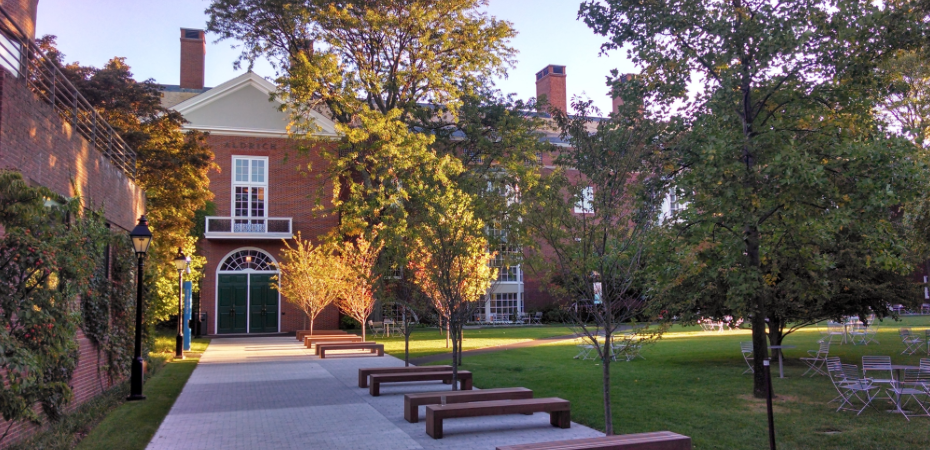 Faut-il parler anglais pour intégrer une école de commerce ?