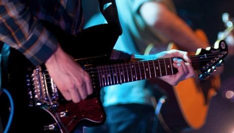 Comment apprendre à jouer de la guitare à Marseille ? 