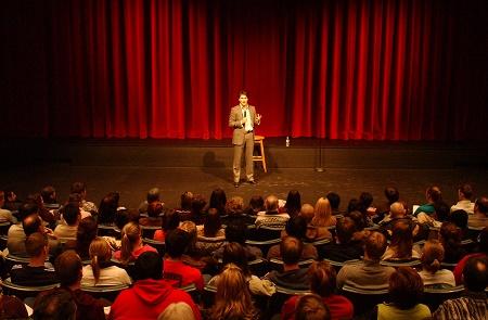 Le théâtre peut-il vraiment vous aider à faire des progrès en anglais ?