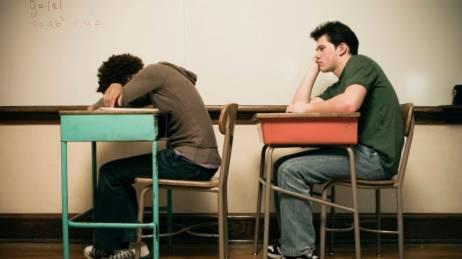 Pourquoi surcharge-t-on les emplois du temps au collège et au lycée ?