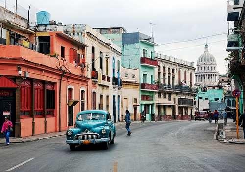 Apprendre les dialectes d'Amérique Centrale et du Sud pour explorer le monde Latin.