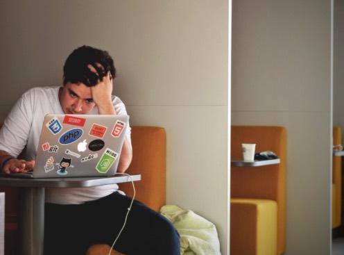 Apprendre les maths demande de la motivation, de la concentration mais apprendre en solo en redemande davantage
