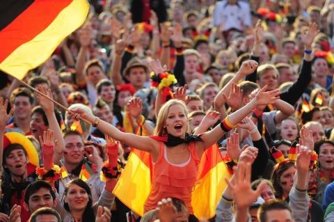 Comment mieux communiquer en allemand ? En vivant au plus près d'une communauté germanophone.