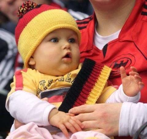 Les natifs allemands sont-ils aussitôt citoyens du pays ?