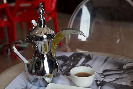 Quels sont les cafés culturels vous permettant d'apprendre l'arabe à Lyon ?