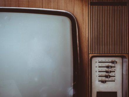 Rien de mieux que des séries pour apprendre l'espagnol ! 
