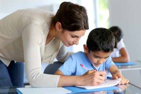 Comment l'accompagnement scolaire peut-il aider à s'améliorer ?