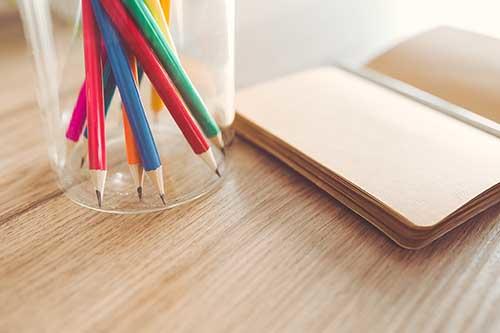 Des cours particuliers à domicile peuvent aider un adolescent en déroute.
