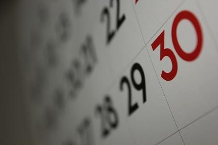 Quel est la durée du préavis pour une démission de professeur ?