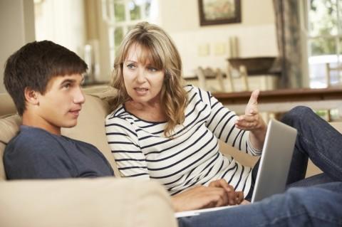 Comment évaluer la pertinence des devoirs scolaires ?