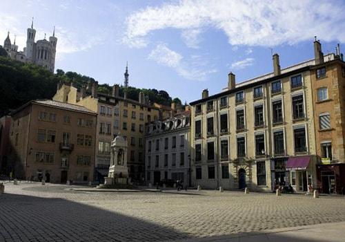 Lyon et l'apprentissage de la langue anglaise.