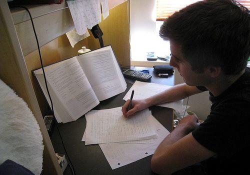 Le nombre de cours particuliers varie en fonction du travail fourni par l'élève.