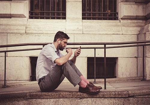 Écouter des podcasts permet d'apprendre rapidement des mots et expressions en espagnol.