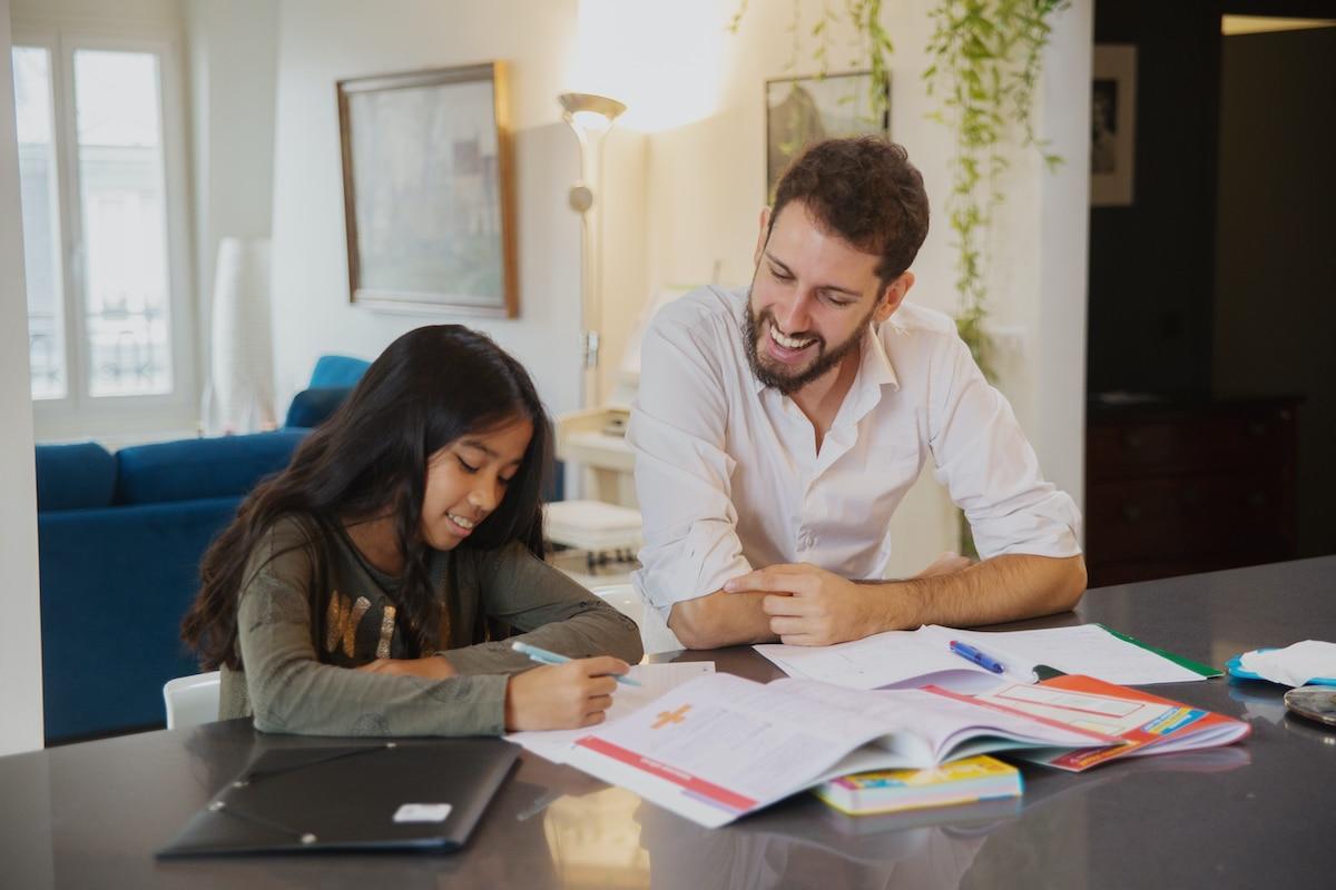L'accompagnement de sa progéniture dans son processus d'apprentissage.