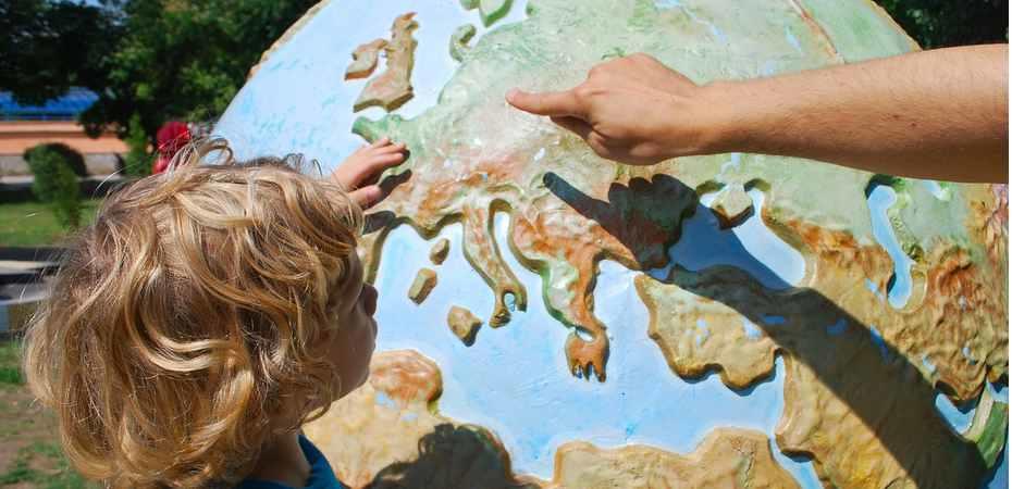L'éducation sur la planète, les leçons privées dans chaque continent.