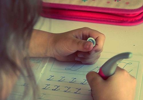 Acquérir les savoirs fondamentaux : lire, écrire, compter