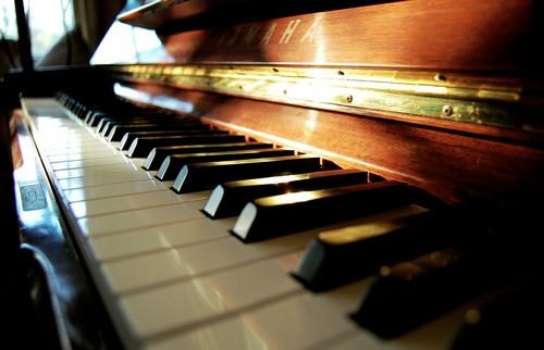 Comment prendre des cours de solfège via un organisme de cours privés ?