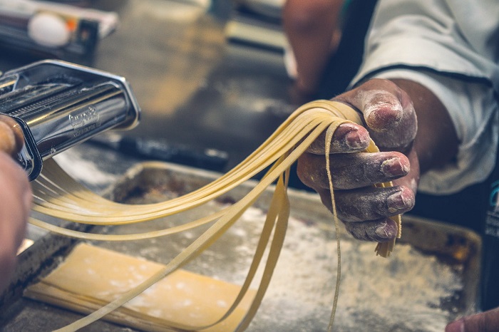 Comment apprendre à cuisiner quand on est étudiant ? 