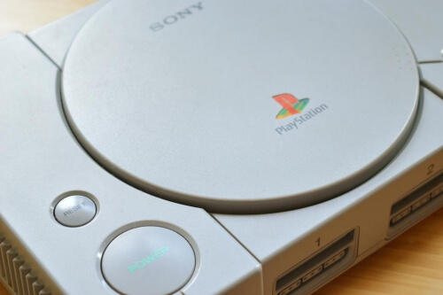 La Nes, la SuperNes, la N64, la PS1, la PS2 quelle est votre console favorite ?
