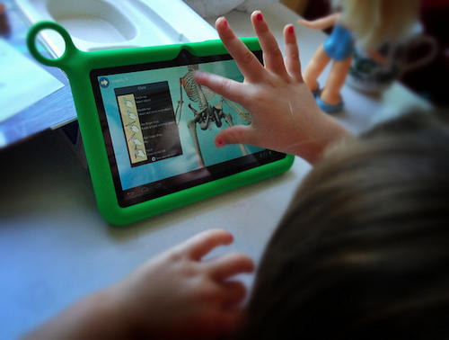 Comment enseigner le français à des enfants ?