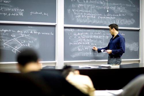 Pourquoi faire appel à des cours particuliers ?