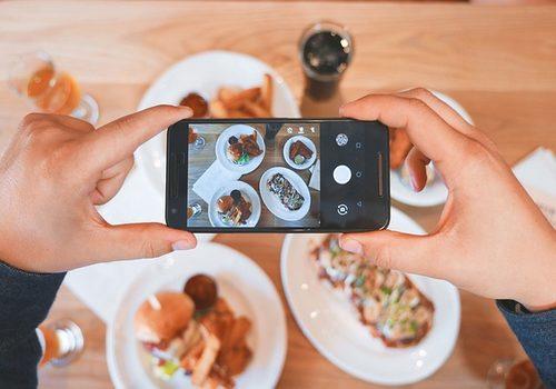 L'apprentissage de la cuisine, un outil d'échange et de lien social.