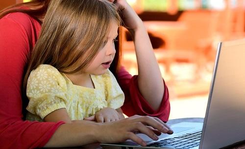 Le web est un espace formidable pour trouver les bonnes informations qui peut se révéler dangereux pour certains jeunes esprits.