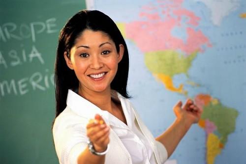 Comment trouver un professeur de soutien scolaire spécialisé dans les cours via webcam ?