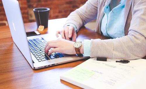 Pourquoi les lycéens se doivent d'utiliser internet pour réussir le baccalauréat ?