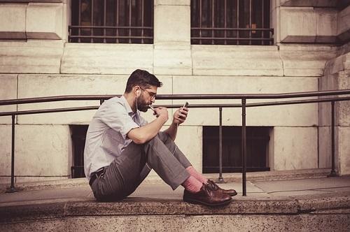 Les outils numériques permettent de faciliter l'apprentissage de la langue française.