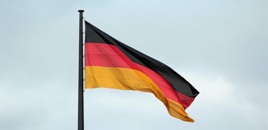 Le néerlandais a la réputation d’être le même type de langue que l’allemand, sans les déclinaisons.