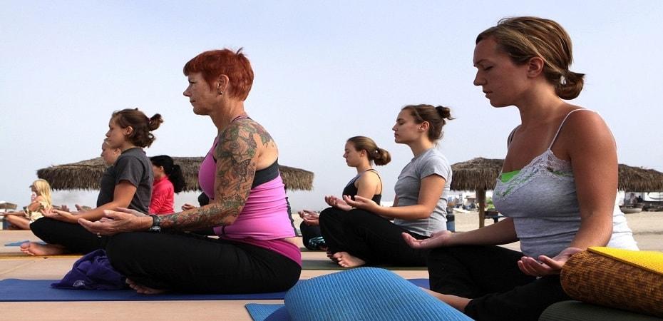 Devenir yogi offre de nombreux bénéfices dans la vie quotidienne.
