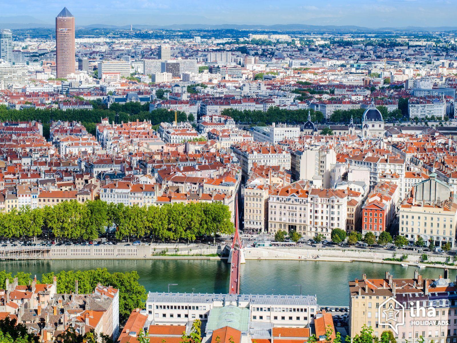 Le yoga pour débutants permet la prise de conscience de l'existence d'un style de vie à Lyon Rhône aux antipodes de l'insomnie.