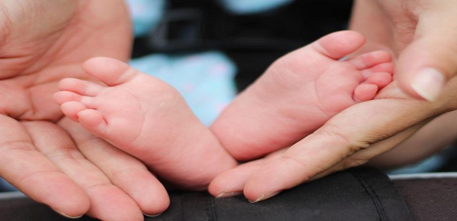 Quand bébé se transforme en yogi avec maman !