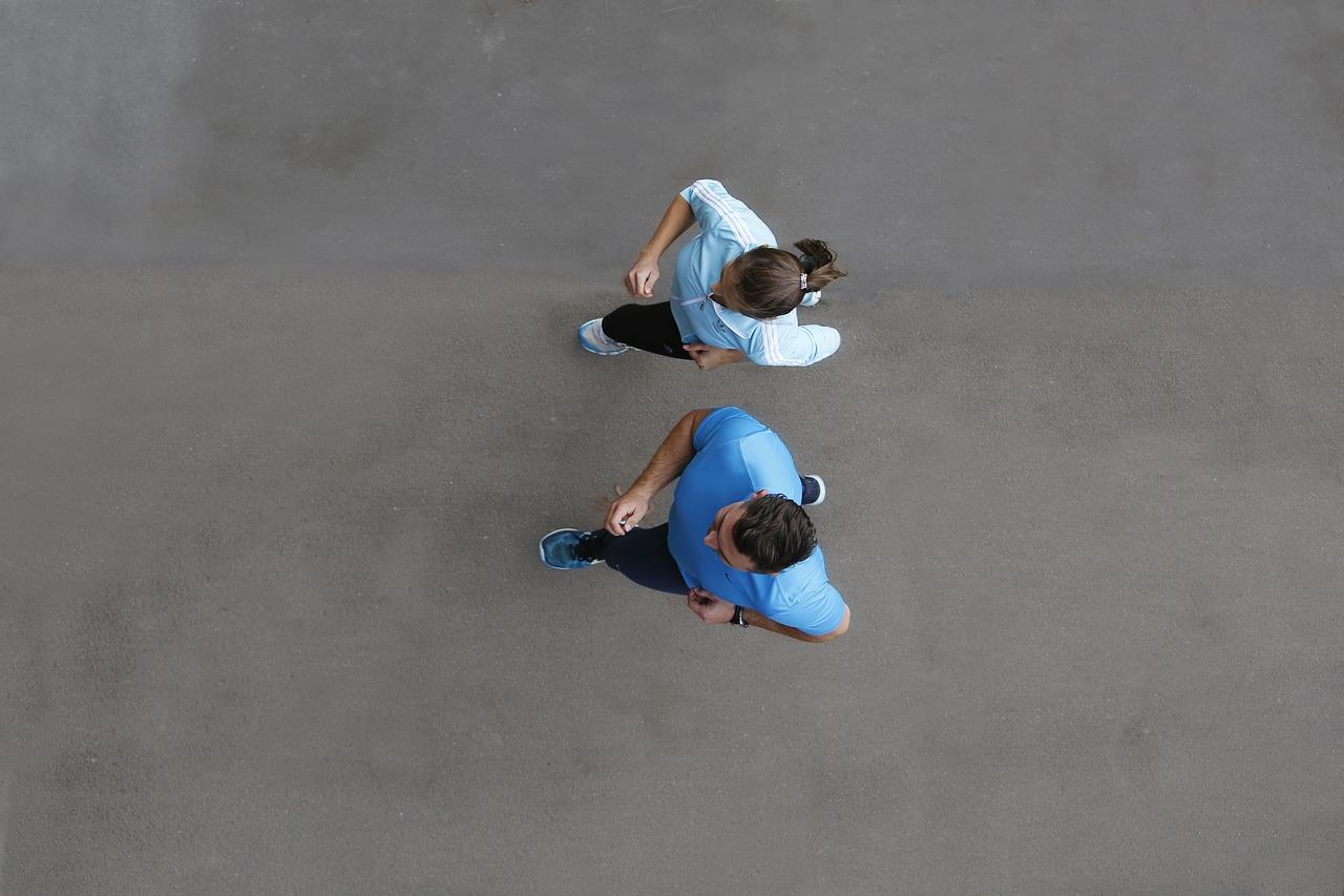 Le coach tient un rôle essentiel pour se remettre au sport.