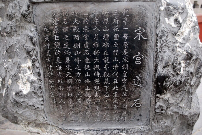 La calligraphie comprend une gamme infinie de variantes propulsées par les artistes.