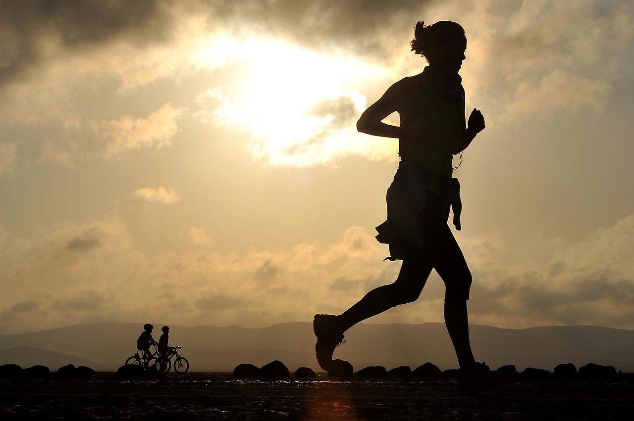 Comment prendre du plaisir à perdre du poids ? Le footing et l'art musical...
