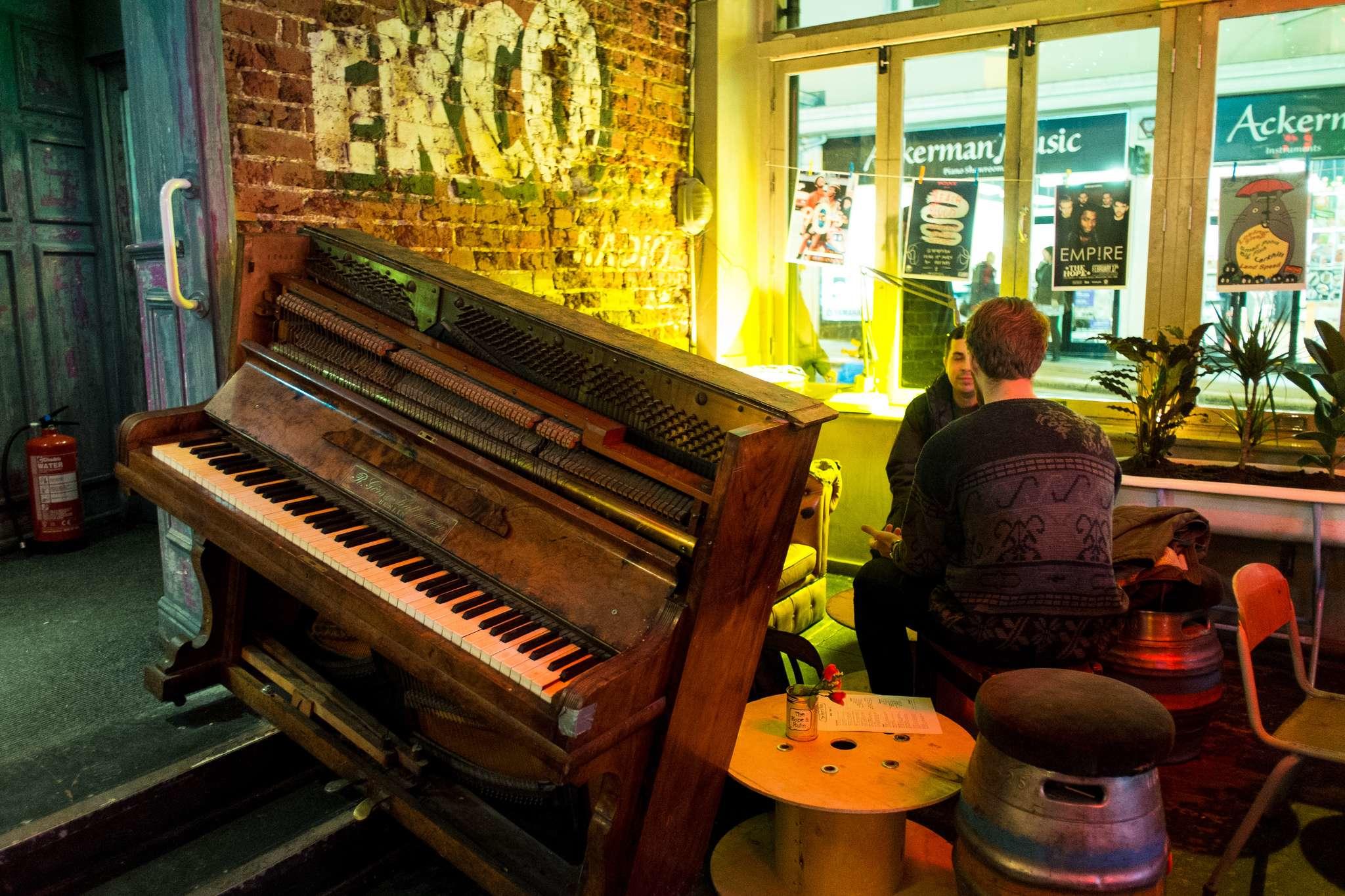 Comment apprendre le piano grâce aux cours en ligne ?
