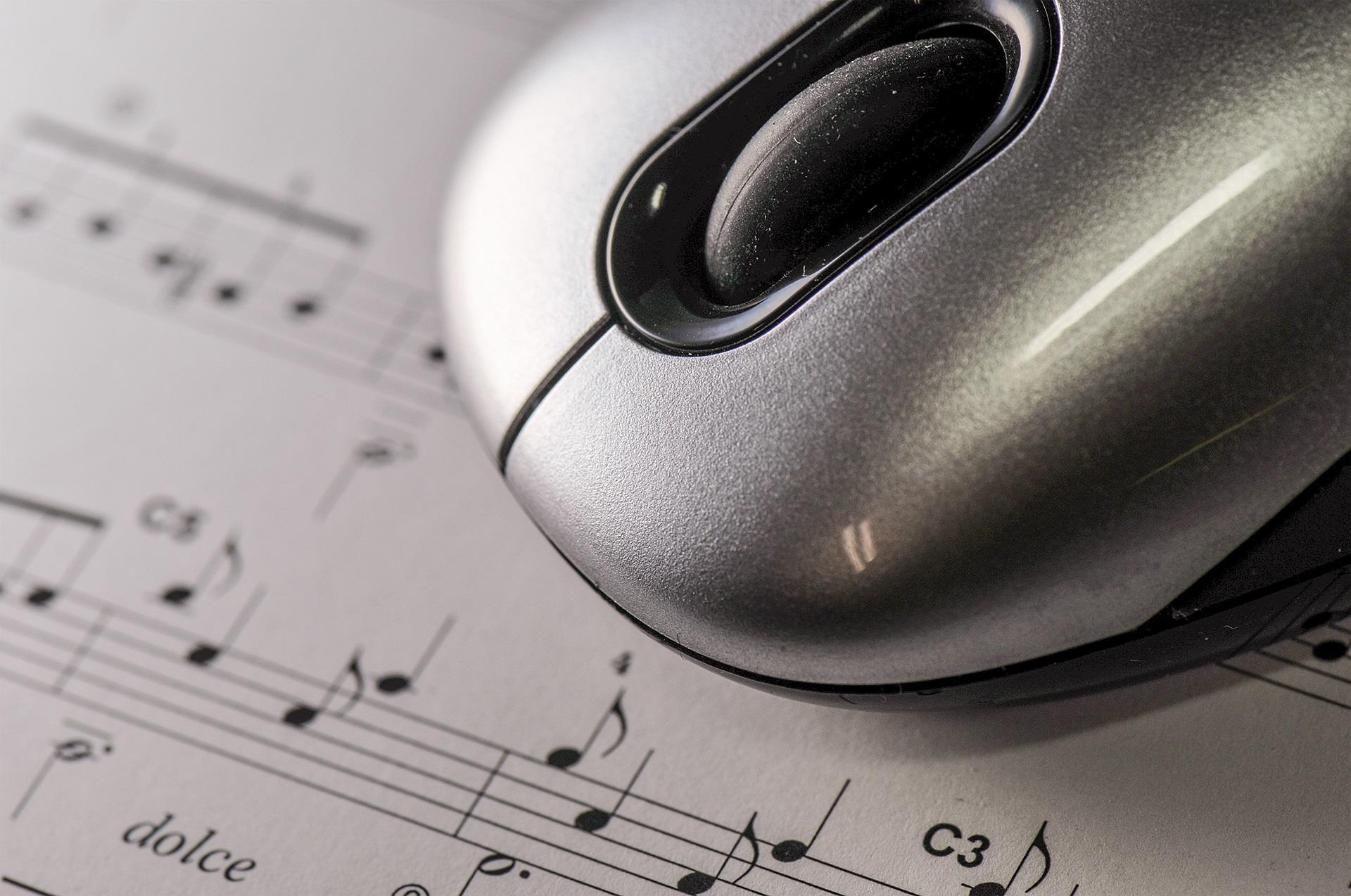 Rien de mieux qu'apprendre le solfège en ligne : gratuit, adapté à tous, ludique.