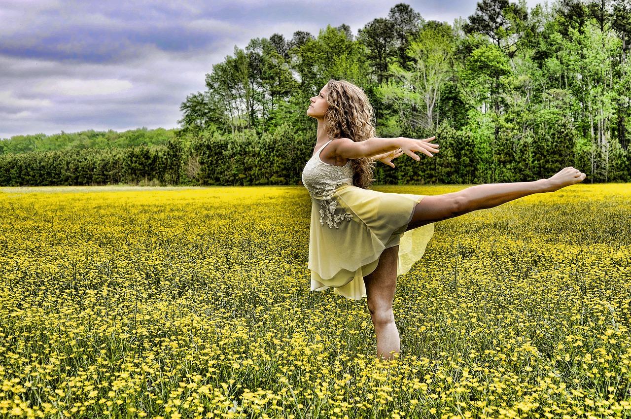 La danse vous apportera de nombreux bénéfices. Et pour cela, il suffit de se faire plaisir, même seul chez soi.