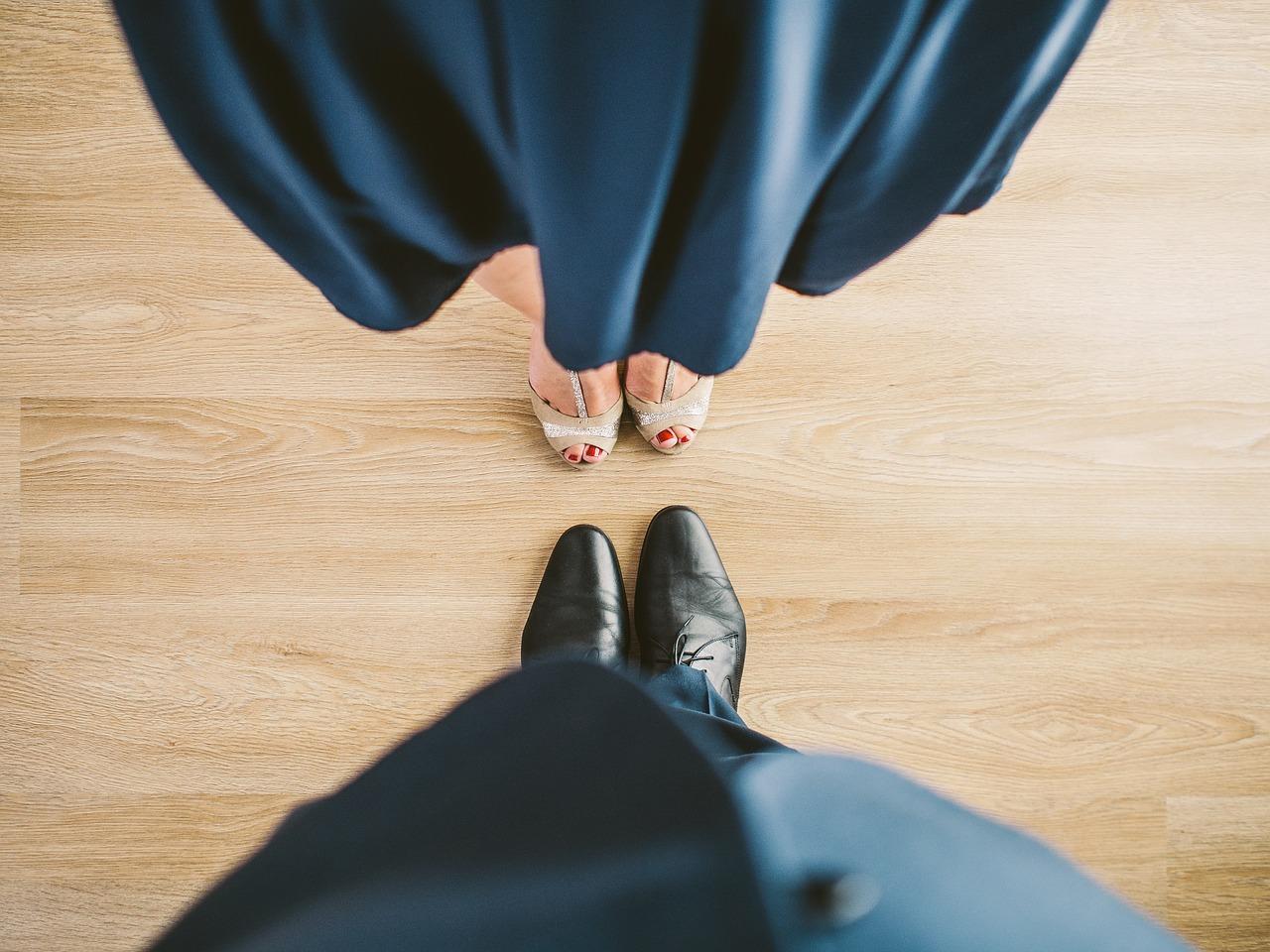 Le jeu de jambes est très important dans le rock. Ce sont les pieds qui mènent la danse.