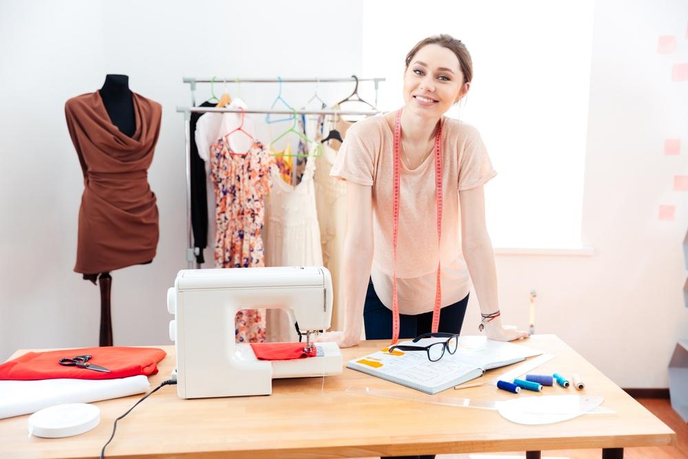femme atelier de couture